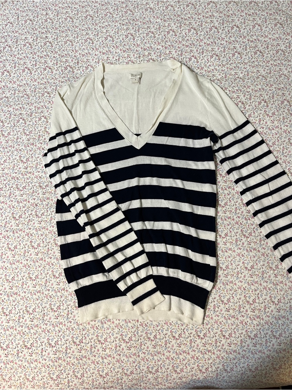 J Crew Striped V-Neck Women's Sweater - Black & Cream. Small
